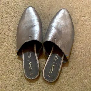 Toms mules